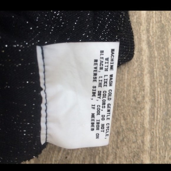 Black Top With Lots of Pizzazz! - Picture 6 of 6